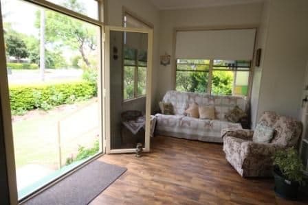 37 Stuart-Russell Street, MUNDUBBERA QLD 4626, Mundubbera - Thumbnail 2