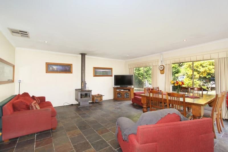 9 Lemana Crescent, MOUNT WAVERLEY VIC 3149, Mount Waverley - Thumbnail 3