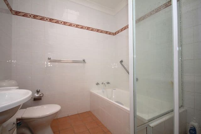 63 Lancaster Avenue, PUNCHBOWL NSW 2196, Punchbowl - Thumbnail 6