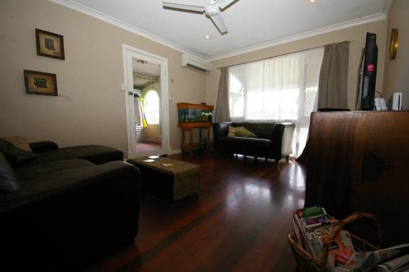 6 Shalford Way, GIRRAWHEEN WA 6064, Girrawheen - Thumbnail 3