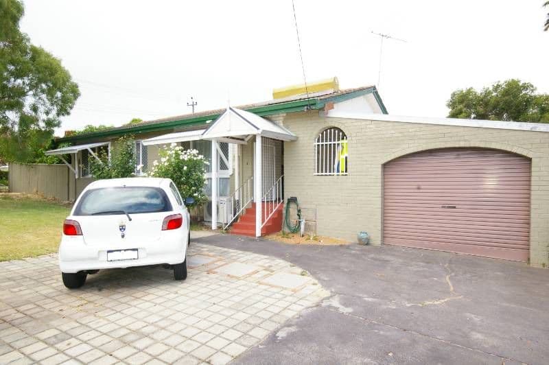 6 Shalford Way, GIRRAWHEEN WA 6064, Girrawheen - Image 1