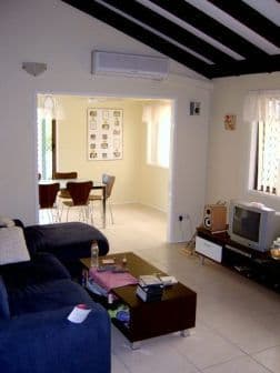 35 Bluewater Avenue, THORNLANDS QLD 4164, Thornlands - Thumbnail 2