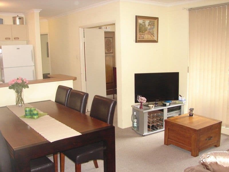 54 Glencoe Street, SUTHERLAND NSW 2232, Sutherland - Thumbnail 4