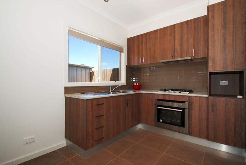 55 Lorimer Street, GREENSBOROUGH VIC 3088, Greensborough - Thumbnail 4