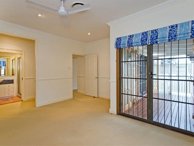 42 Lodge Road, WOOLOOWIN QLD 4030, Wooloowin - Thumbnail 4