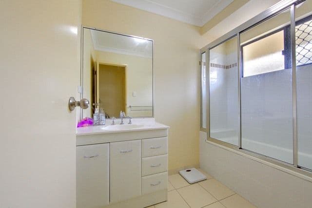 12 Eungella Court, BUSHLAND BEACH QLD 4818, Bushland Beach - Thumbnail 7