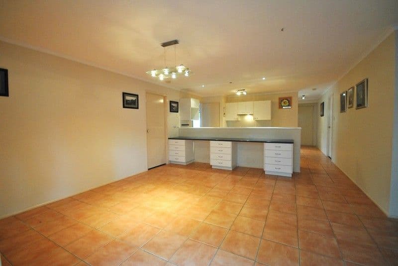 76 Glenvale Street, CORNUBIA QLD 4130, Cornubia - Thumbnail 4