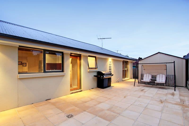 76 Cardigan Road, MOOROOLBARK VIC 3138, Mooroolbark - Thumbnail 2