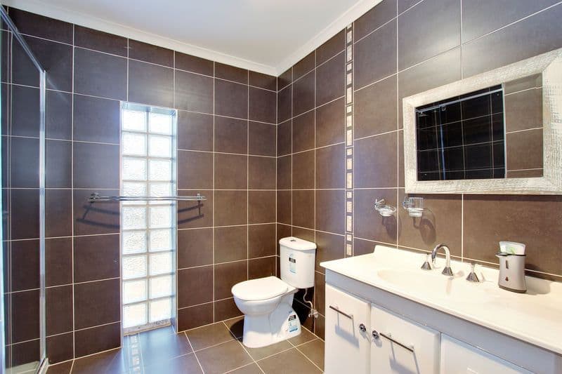 76 Cardigan Road, MOOROOLBARK VIC 3138, Mooroolbark - Thumbnail 3