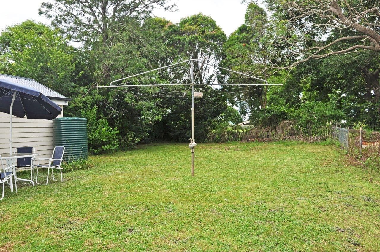6 Bernard Street, NEWTOWN QLD 4350, Newtown - Thumbnail 8