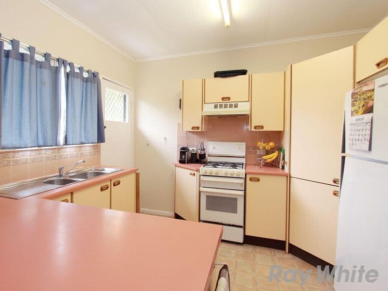 53 Lucan Avenue, ASPLEY QLD 4034, Aspley - Thumbnail 4