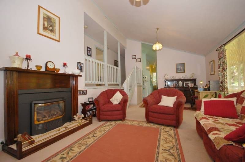 26 Joy Avenue, MOUNT EVELYN VIC 3796, Mount Evelyn - Thumbnail 4