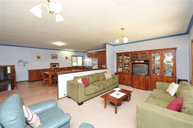 201 Postle Street, MOUNT RASCAL QLD 4350, Mount Rascal - Thumbnail 4