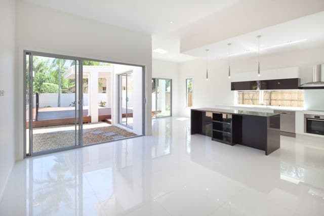 26 Boongala Road, BROADBEACH WATERS QLD 4218, Broadbeach Waters - Thumbnail 2