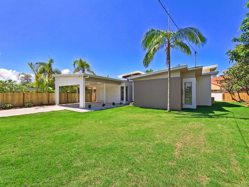26 Boongala Road, BROADBEACH WATERS QLD 4218, Broadbeach Waters - Thumbnail 6