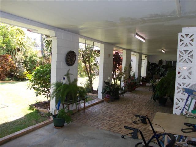 20 Ilkinia Avenue, BROADBEACH WATERS QLD 4218, Broadbeach Waters - Thumbnail 7