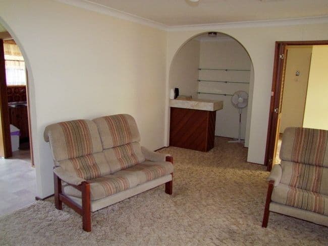 3 Falkiner Crescent, SINGLETON NSW 2330, Singleton Heights - Thumbnail 2