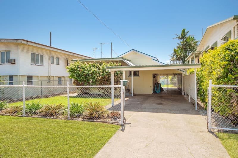 30 Edgar Street, BUNGALOW QLD 4870, Bungalow - Image 1