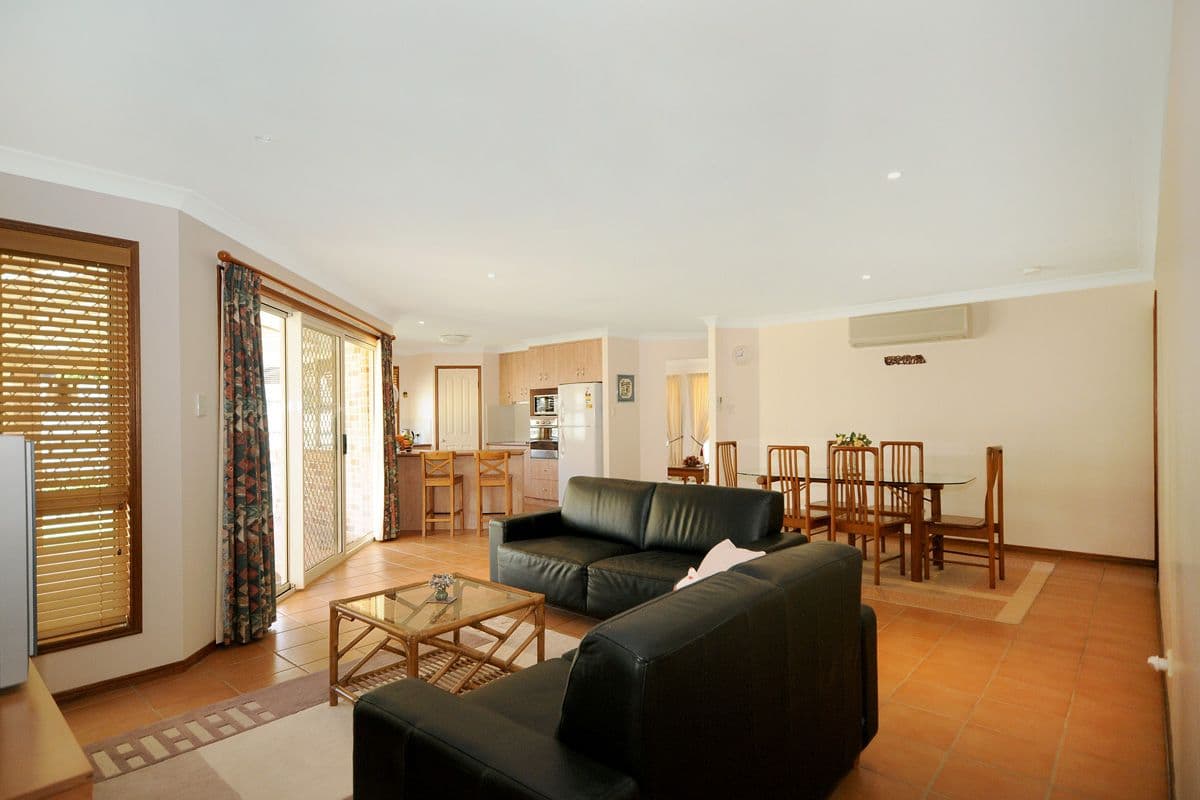 27 Ward Street, MIDDLE RIDGE QLD 4350, Middle Ridge - Thumbnail 3