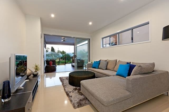 11 Rowsley Street, GREENSLOPES QLD 4120, Greenslopes - Thumbnail 3