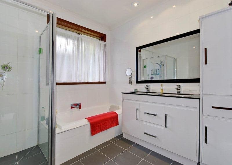77 Howard Road, DINGLEY VILLAGE VIC 3172, Dingley Village - Thumbnail 7