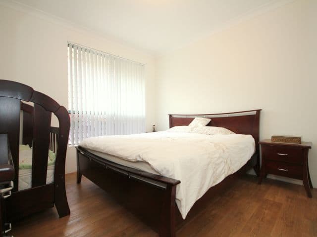 81 Bellevue Avenue, GEORGES HALL NSW 2198, Georges Hall - Thumbnail 4