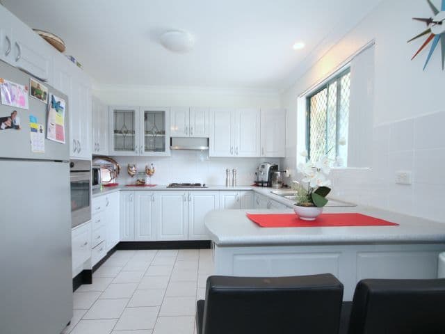 81 Bellevue Avenue, GEORGES HALL NSW 2198, Georges Hall - Thumbnail 3