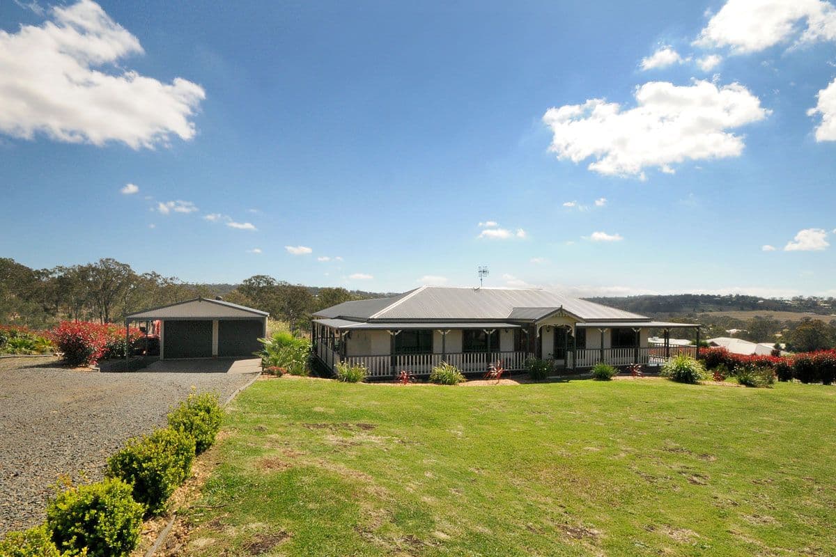 11 Carmelina Court, HODGSON VALE QLD 4352, Hodgson Vale - Thumbnail 2
