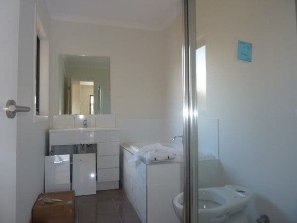 101 Oberon Drive, CARRUM DOWNS VIC 3201, Carrum Downs - Thumbnail 4
