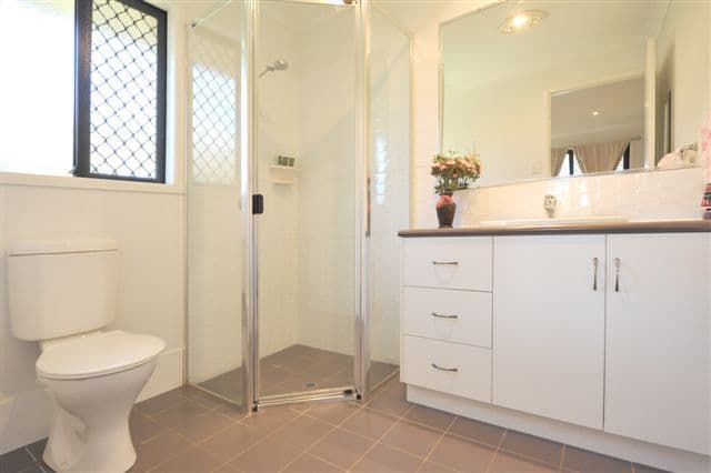 12 Banksdale Drive, MIDDLE RIDGE QLD 4350, Middle Ridge - Thumbnail 6