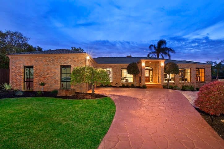 5 Rochelle Court, DONCASTER EAST VIC 3109, Doncaster East - Image 1