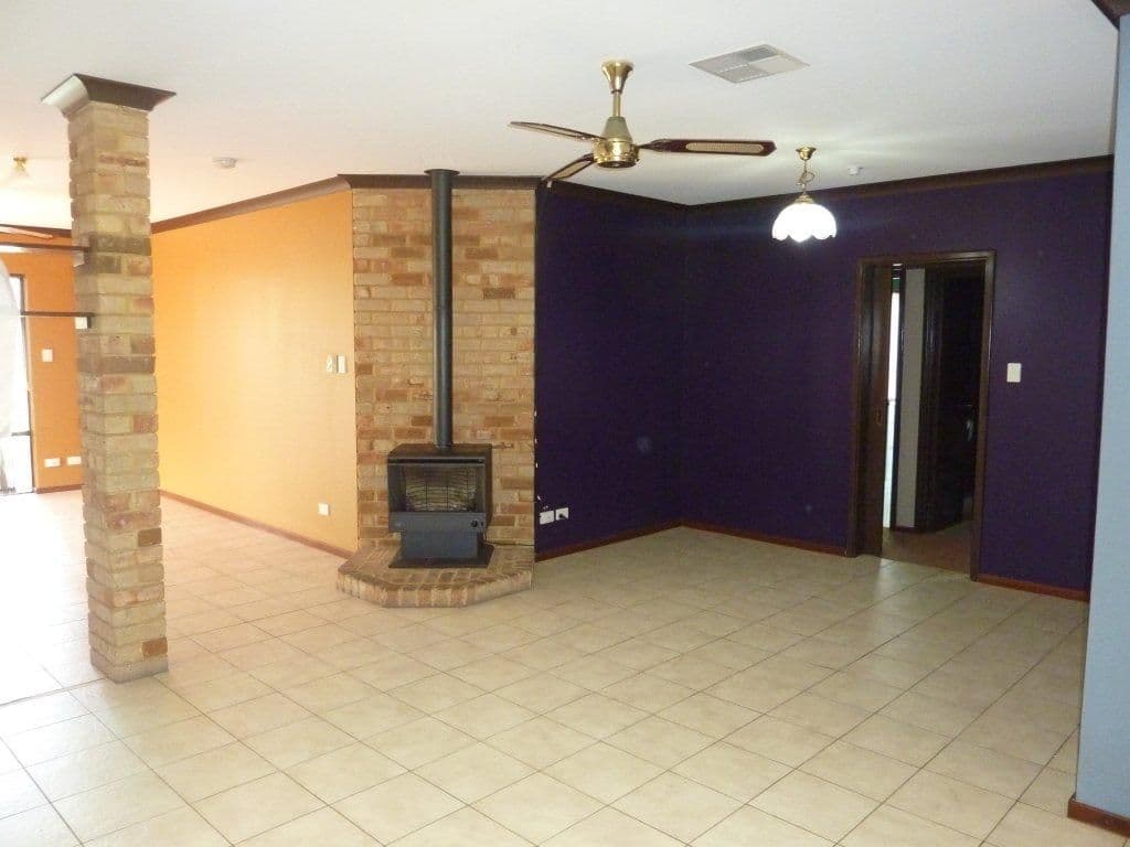 8 Oxley Place, ROCKINGHAM WA 6168, Rockingham - Thumbnail 2
