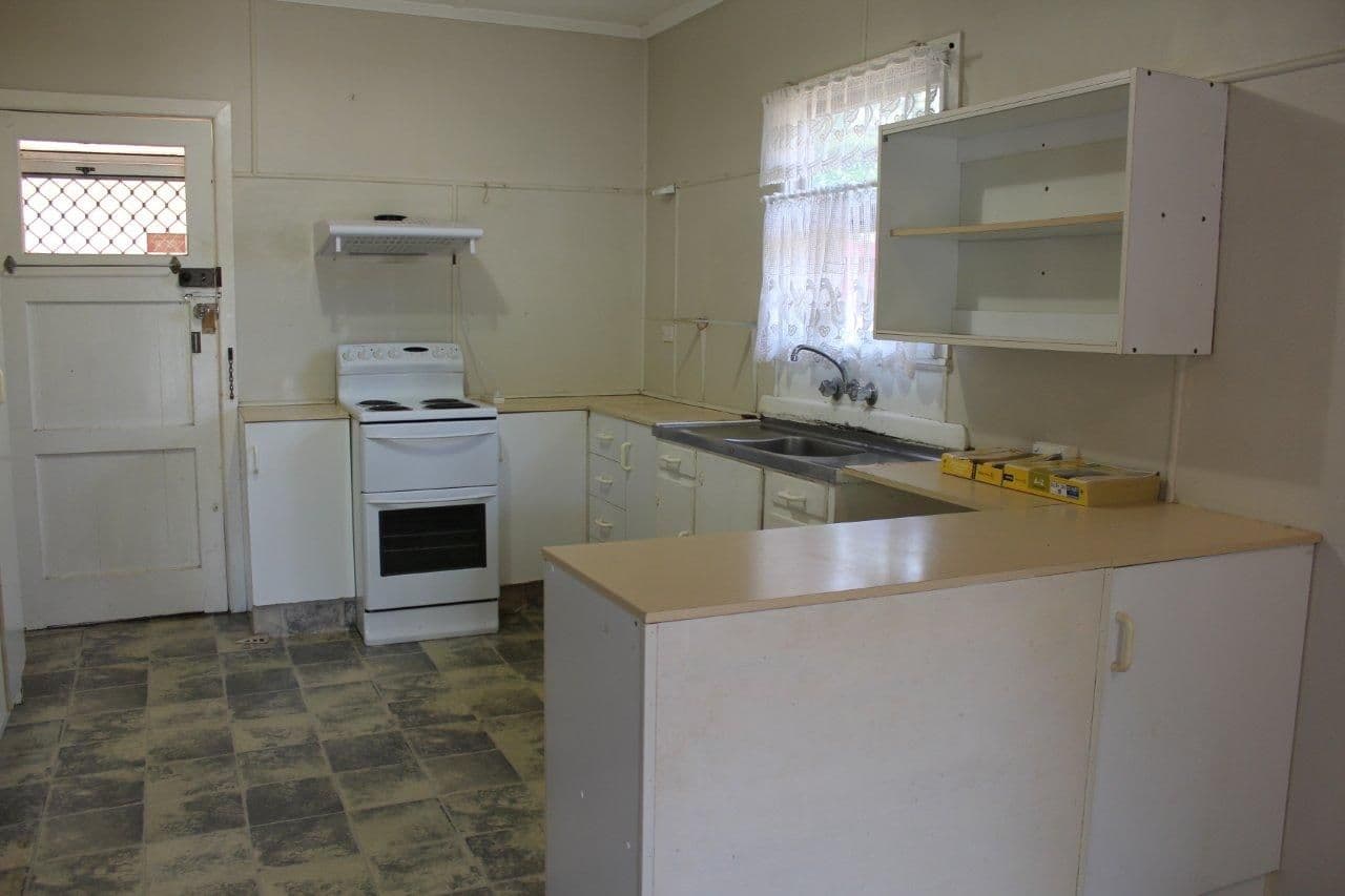 3 First Avenue, LABRADOR QLD 4215, Labrador - Thumbnail 5