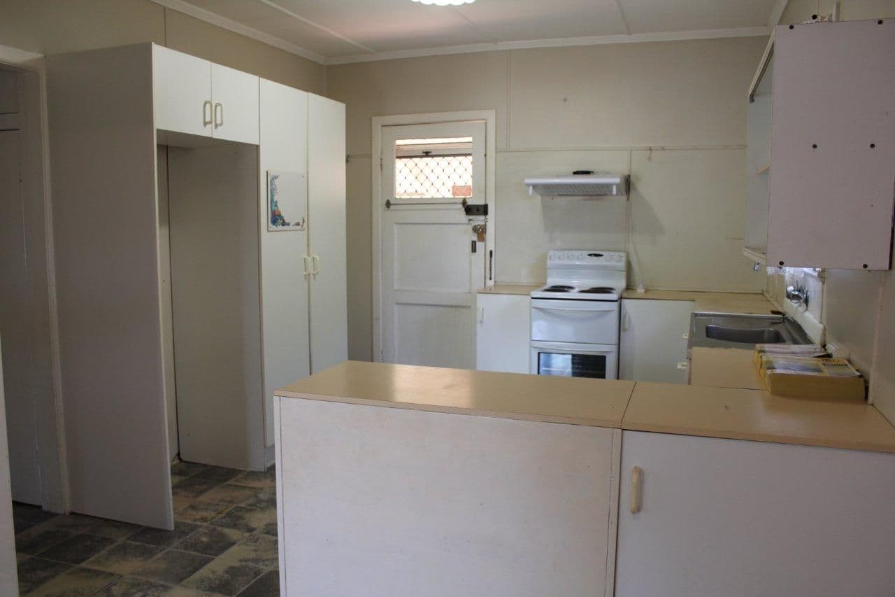 3 First Avenue, LABRADOR QLD 4215, Labrador - Thumbnail 6