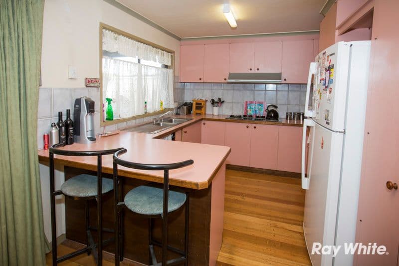 87 Ahern Road, PAKENHAM VIC 3810, Pakenham - Thumbnail 3