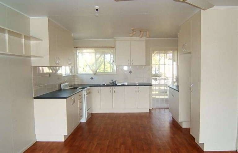 15 Rusbrook Street, REDLAND BAY QLD 4165, Redland Bay - Thumbnail 2