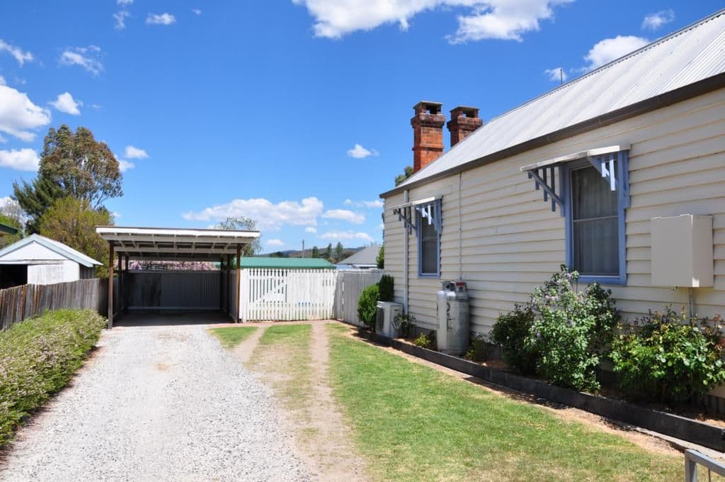 35 Margaret Street, TENTERFIELD NSW 2372, Tenterfield - Thumbnail 8