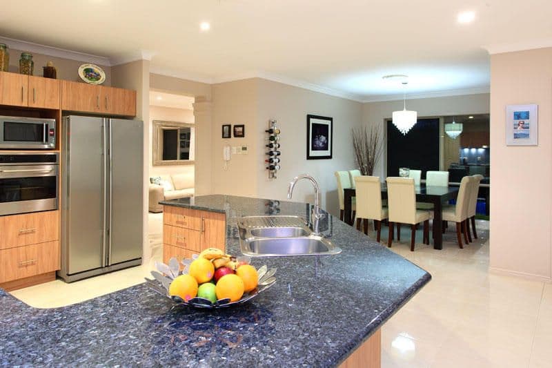 10 Sonienda Place, BRIDGEMAN DOWNS QLD 4035, Bridgeman Downs - Thumbnail 8