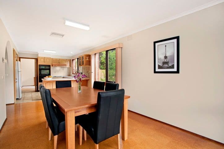 16 Glen Orchard Close, TEMPLESTOWE VIC 3106, Templestowe - Thumbnail 4