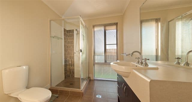 9 Schaefer Court, WESTBROOK QLD 4350, Westbrook - Thumbnail 6
