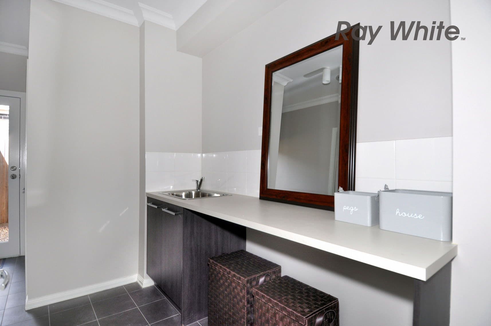 18 Whitetop Drive, POINT COOK VIC 3030, Point Cook - Thumbnail 6