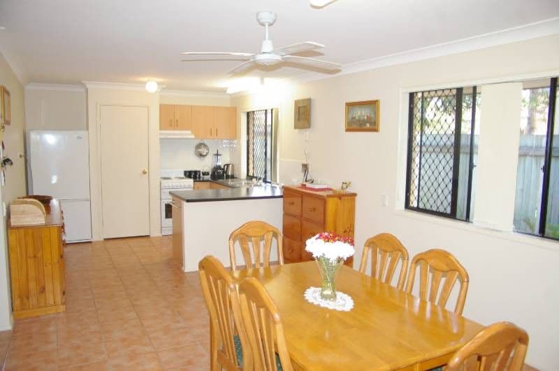 9 Andrea Court, DECEPTION BAY QLD 4508, Deception Bay - Thumbnail 2