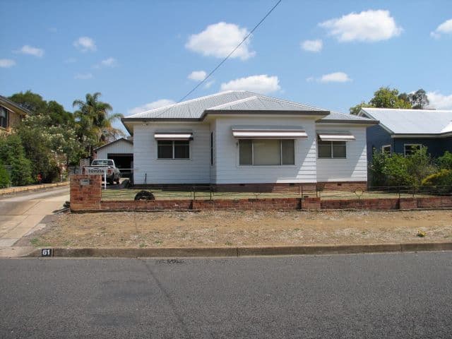 61 Phillip Street, TAMWORTH NSW 2340, West Tamworth - Image 1
