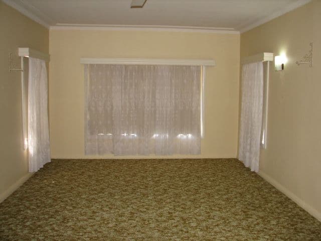 61 Phillip Street, TAMWORTH NSW 2340, West Tamworth - Thumbnail 5