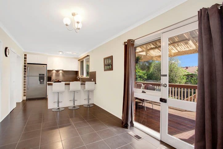 9 Ambrose Street, DONCASTER VIC 3108, Doncaster - Thumbnail 2