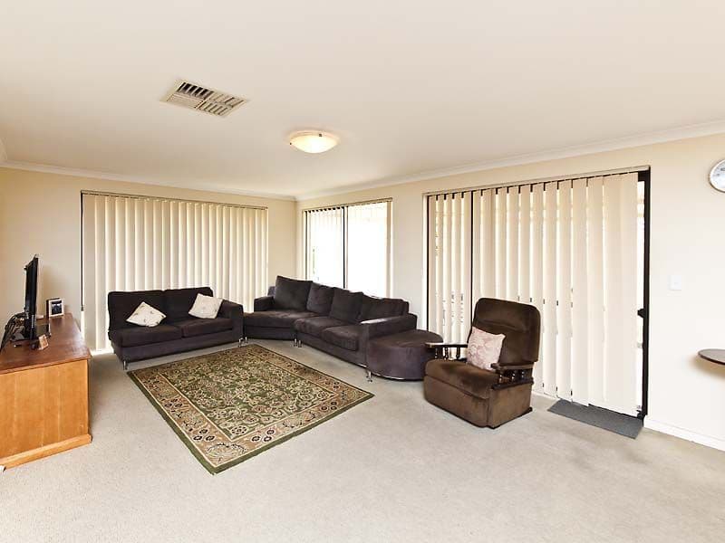 8 Sunco Parade, CANNING VALE WA 6155, Canning Vale - Thumbnail 3