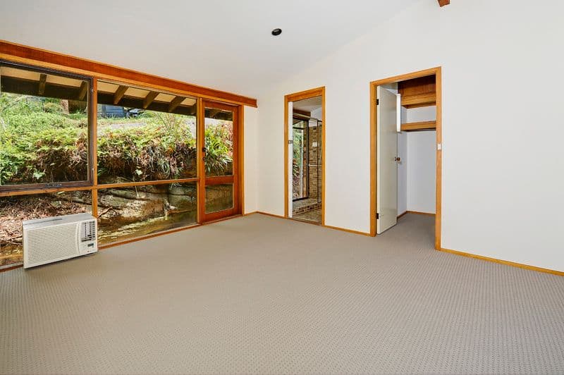 35 St Helens Avenue, MOUNT KURING-GAI NSW 2080, Mount Kuring-Gai - Thumbnail 4