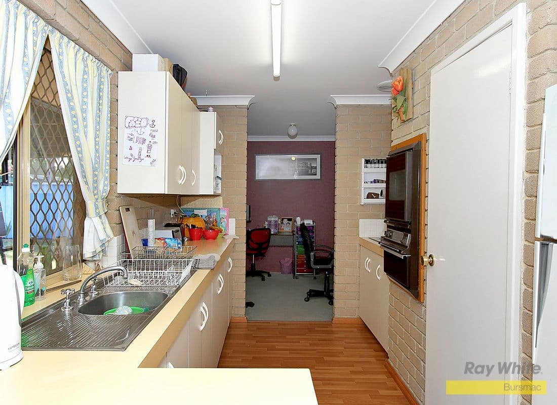 10 Casma Grove, BALLAJURA WA 6066, Ballajura - Thumbnail 4