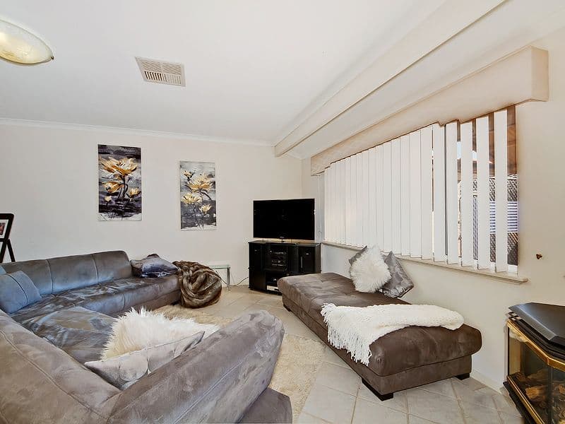 61 Casuarina Drive, HALLS HEAD WA 6210, Halls Head - Thumbnail 6