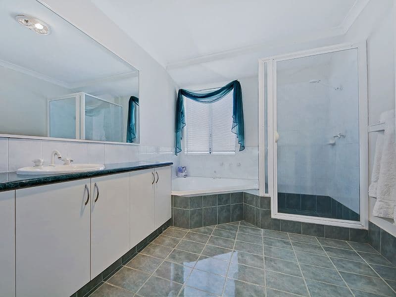 61 Casuarina Drive, HALLS HEAD WA 6210, Halls Head - Thumbnail 4